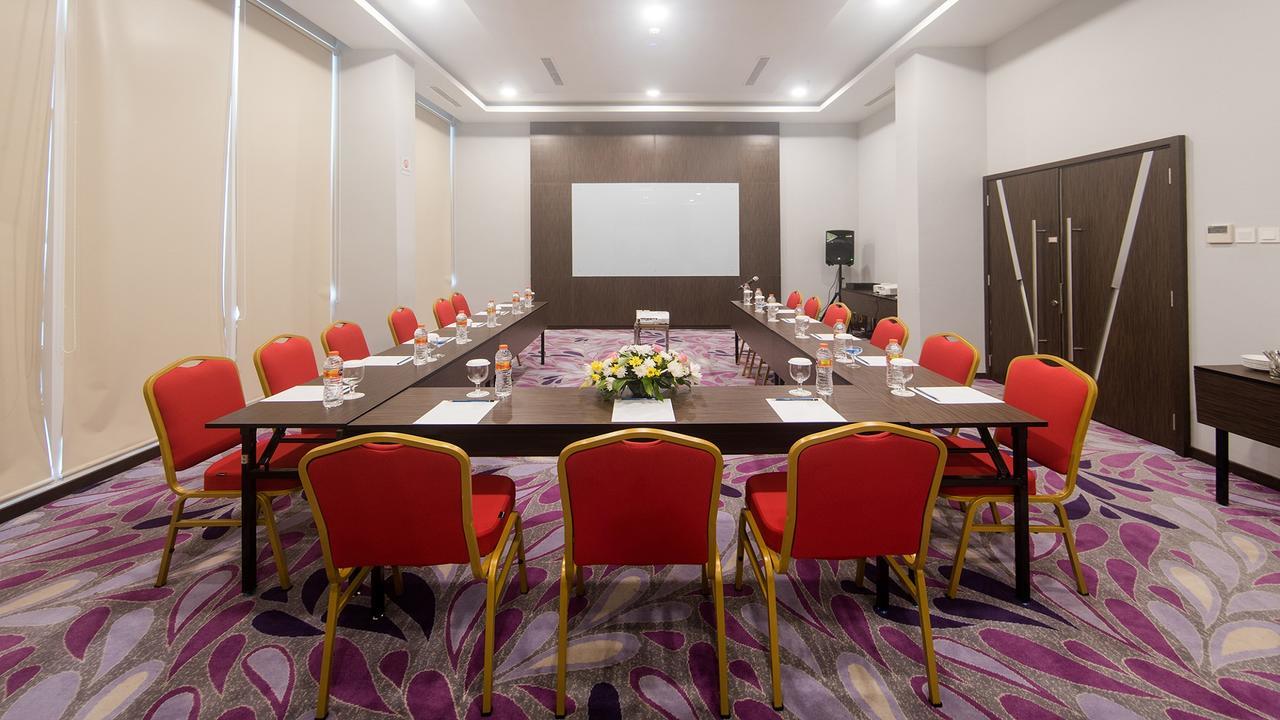 Bigland Hotel & Convention Sentul Bogor Eksteriør bilde