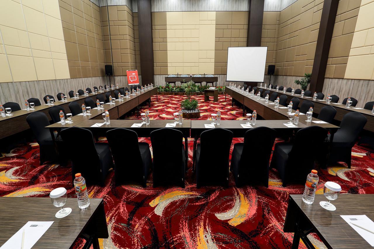 Bigland Hotel & Convention Sentul Bogor Eksteriør bilde