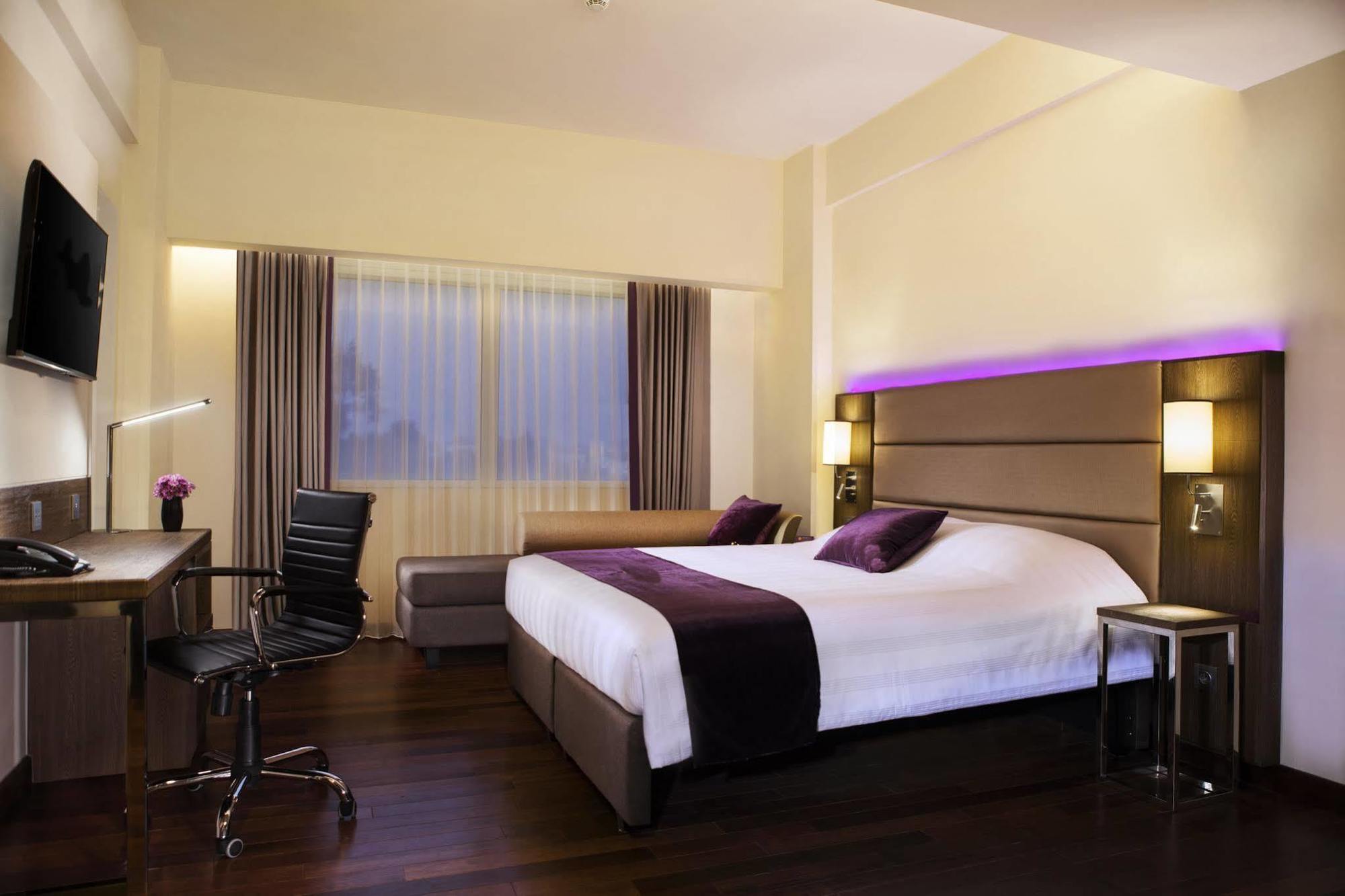 Bigland Hotel & Convention Sentul Bogor Eksteriør bilde
