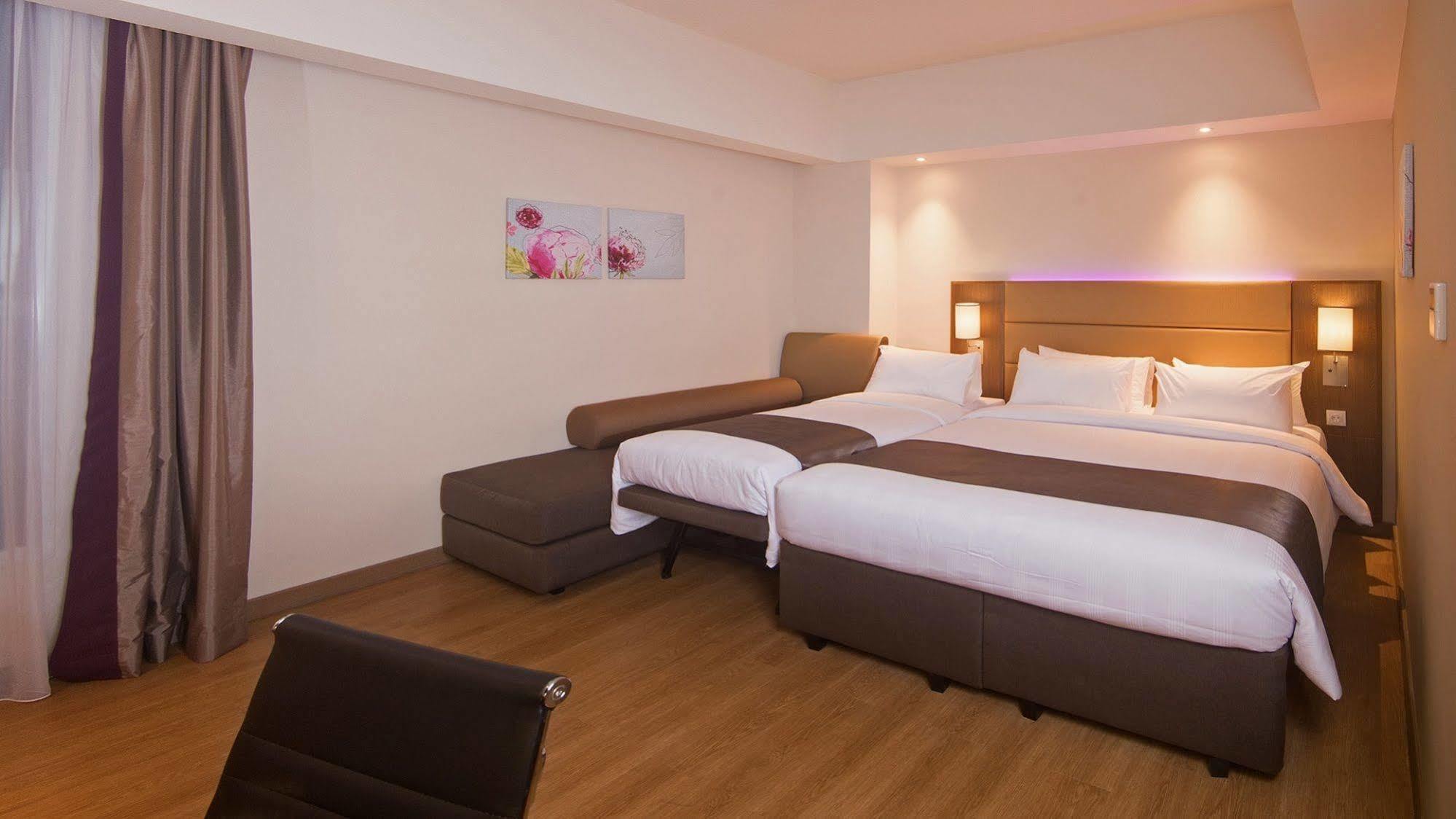 Bigland Hotel & Convention Sentul Bogor Eksteriør bilde